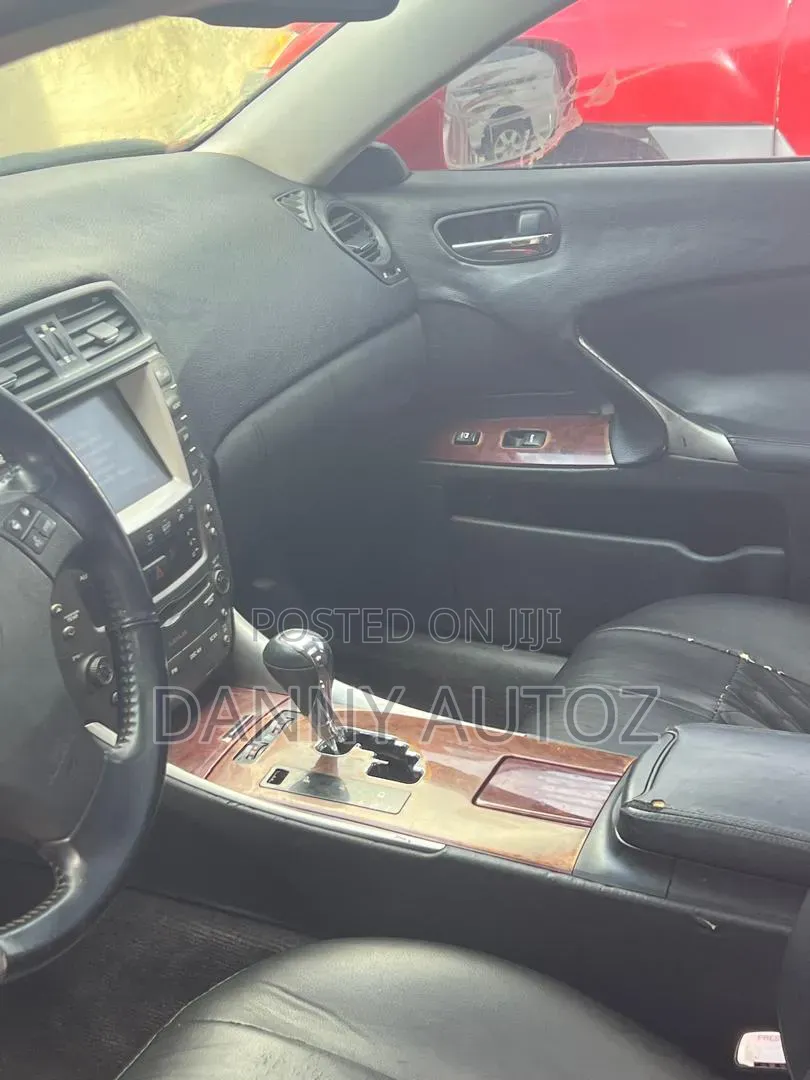 Lexus IS 2009 Red