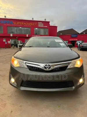 Toyota Camry 2014 Gray