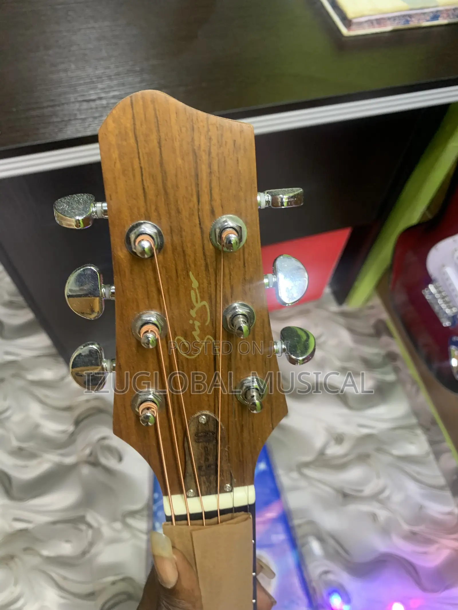 Smiger Semi Accoustic Jazz Box Guitar