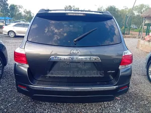 Toyota Highlander Limited 2012 Gray