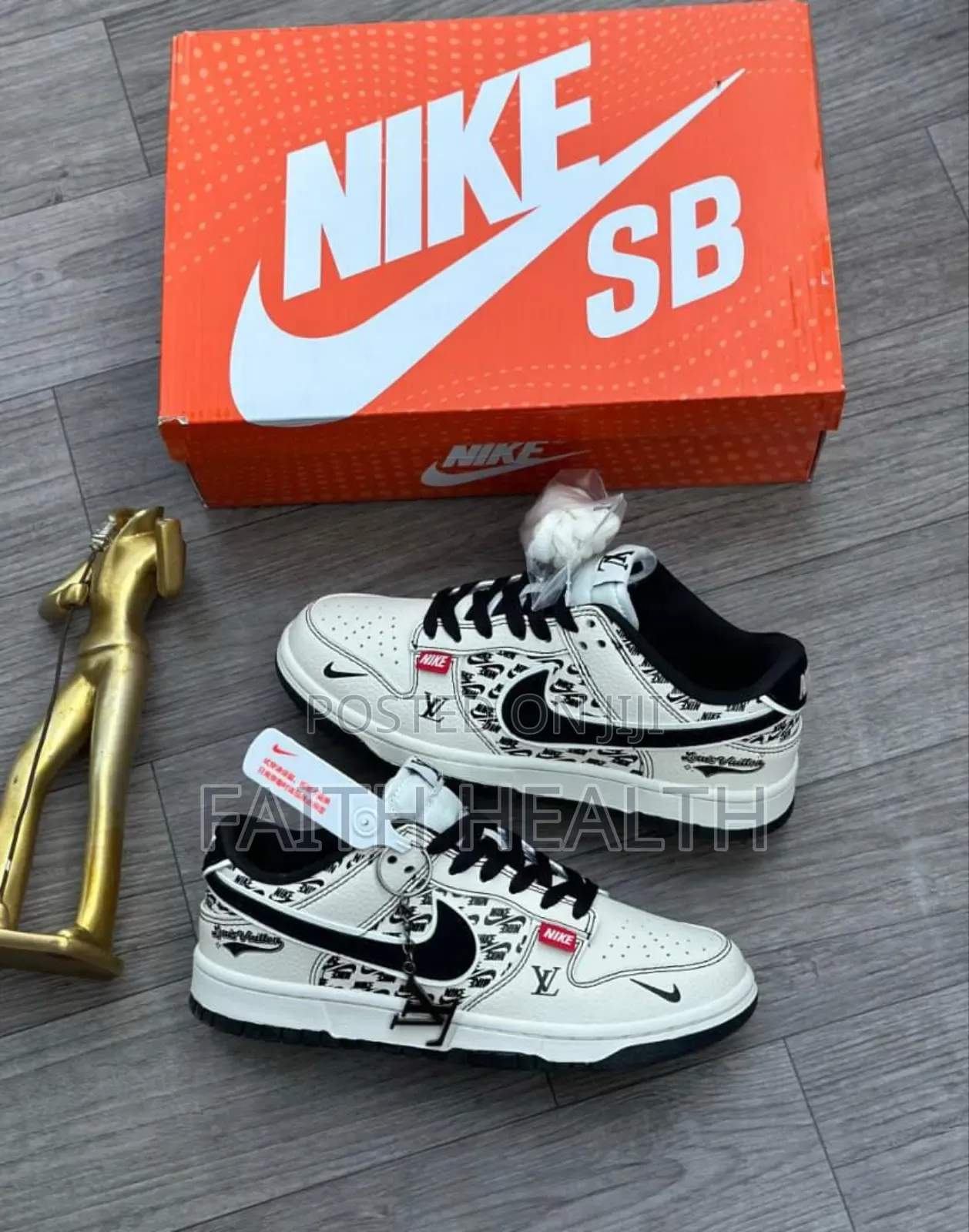 *Nike Sb Dunk Low Snks*