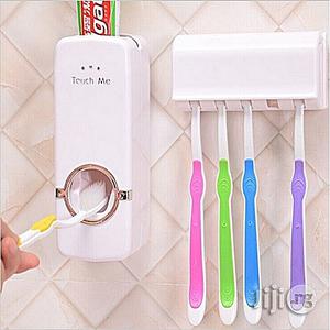 Automatic Toothpaste Dispenser Family Toothbrush Holder