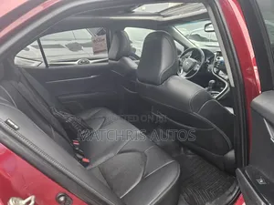 Toyota Camry XSE FWD (2.5L 4cyl 8AM) 2018 Red
