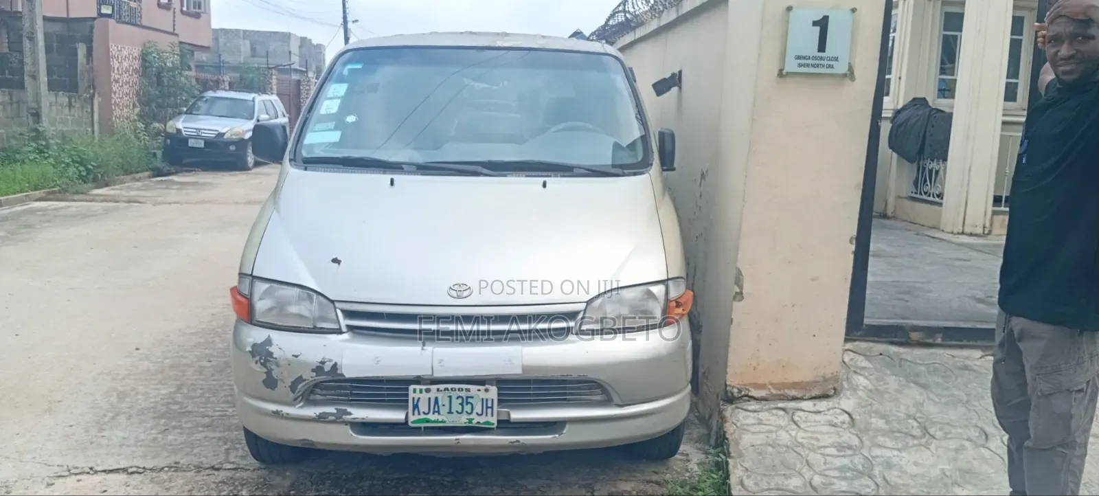 Toyota HiAce 1999 Grey