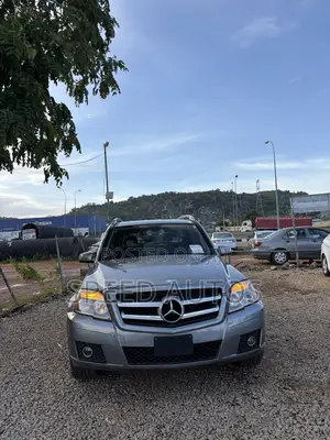 Mercedes-Benz GLK-Class 350 2011 Gray