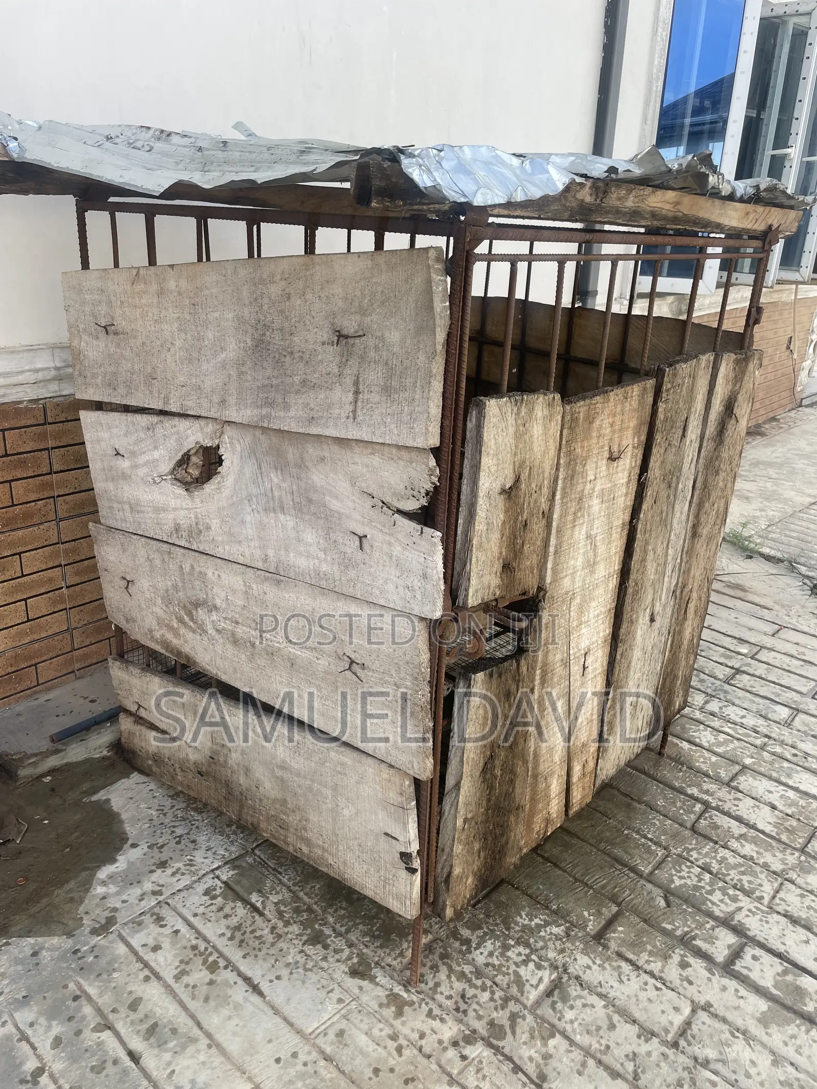 A Strong Dog Cage