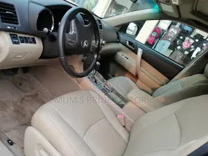 Toyota Highlander Sport 2010 Green