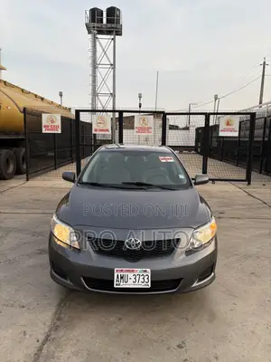 Toyota Corolla LE 4dr Sedan (1.8L 4cyl 4A) 2010 Gray