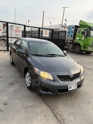 Toyota Corolla LE 4dr Sedan (1.8L 4cyl 4A) 2010 Gray