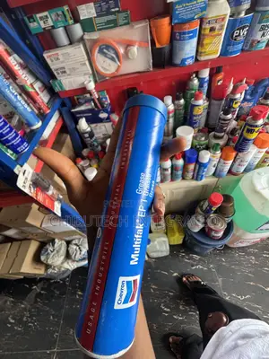 390g or 14oz Cartridge of Chevron Multifak Ep 1 Multipurpose Grease