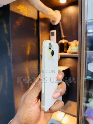 Apple iPhone 15 128 GB Yellow