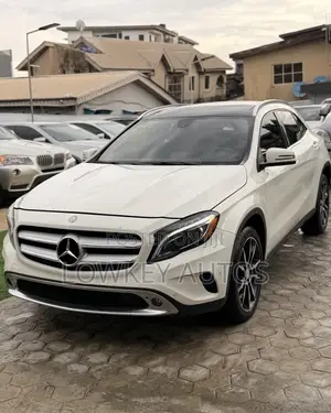 Mercedes-Benz GLA 250 2016 White
