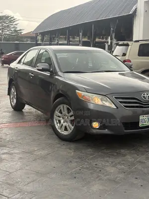 Toyota Camry 2010 Gray