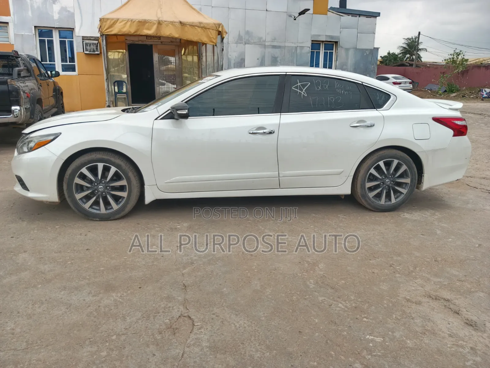 Nissan Altima 2017 White