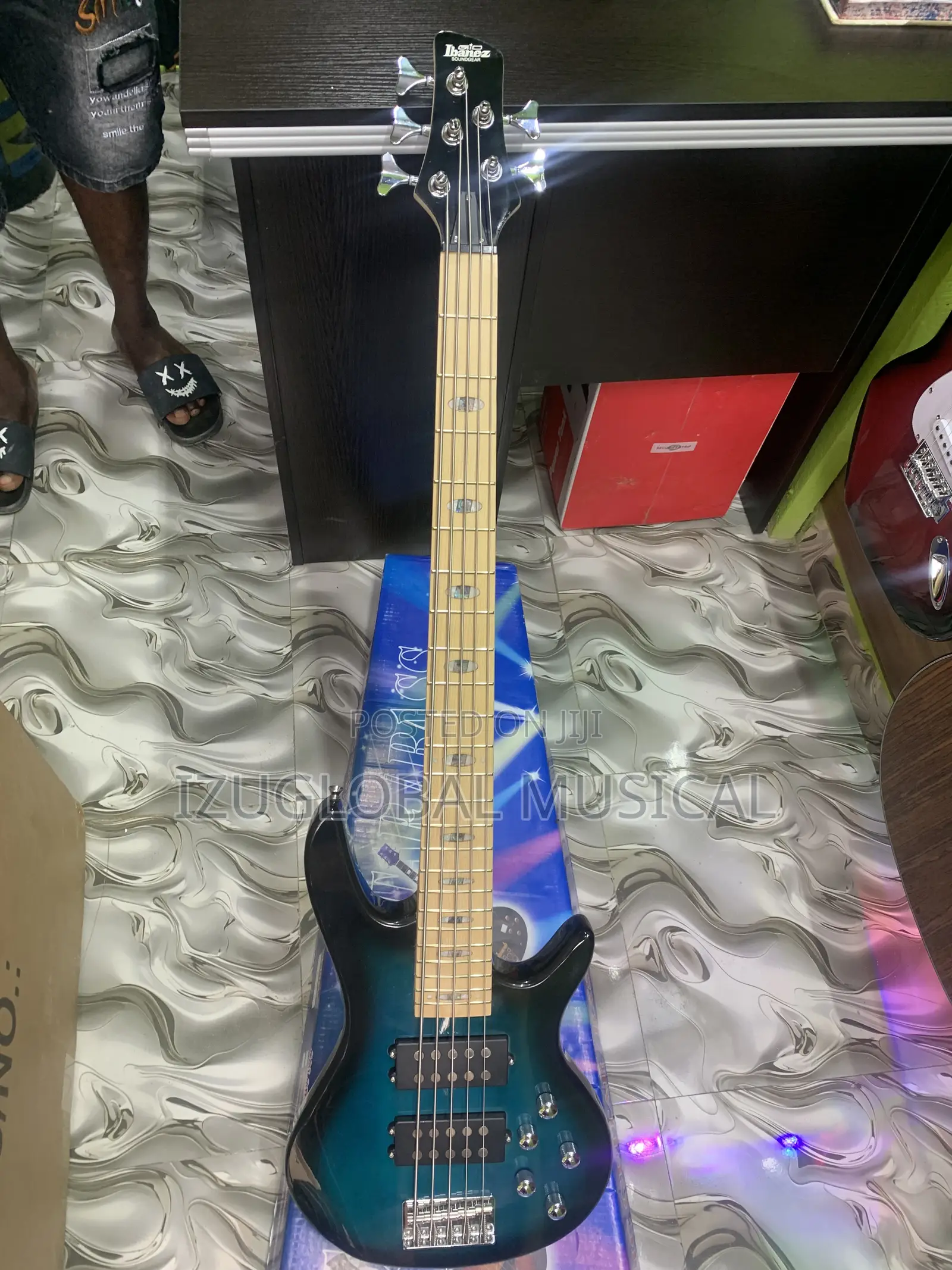 Ibanez Sounder Active 5strings Baas Guitar