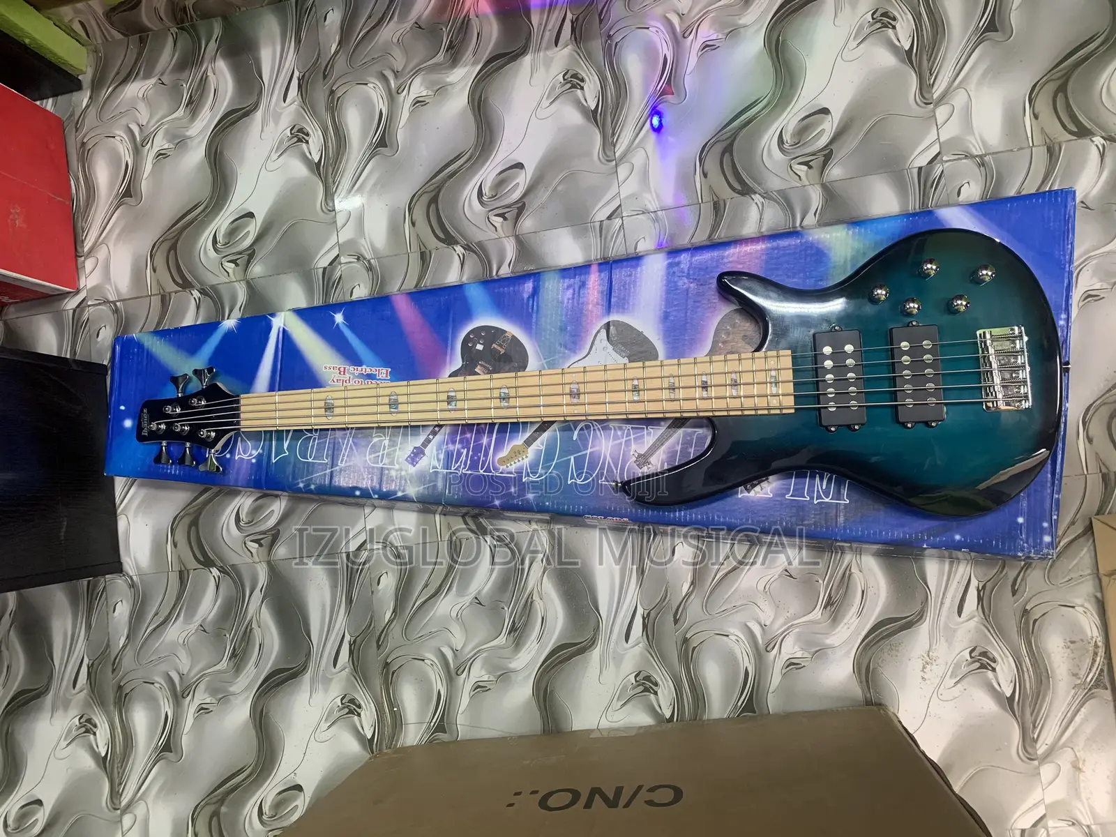 Ibanez Sounder Active 5strings Baas Guitar