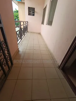 3bdrm Block of Flats in Utako for rent