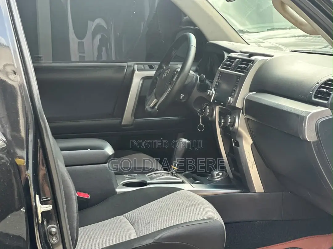 Toyota 4-Runner 2019 Black