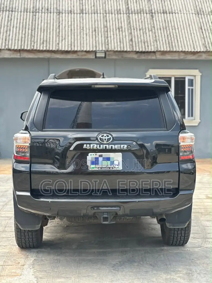 Toyota 4-Runner 2019 Black
