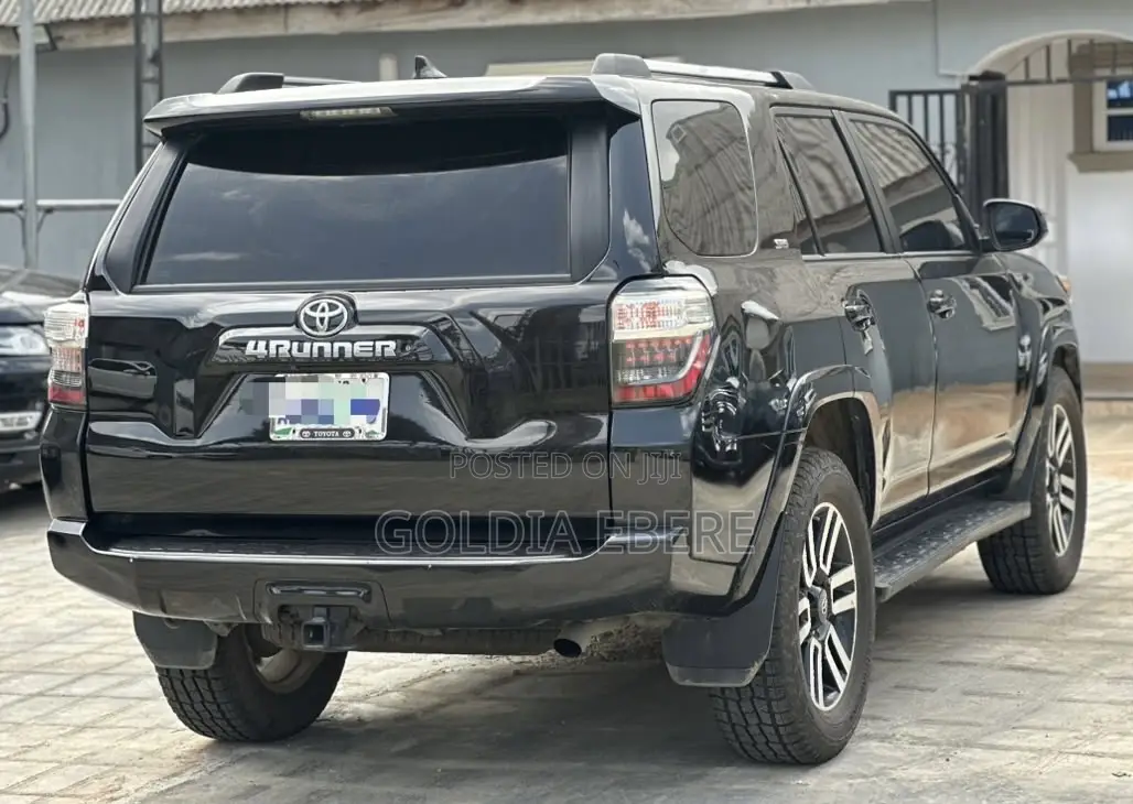 Toyota 4-Runner 2019 Black