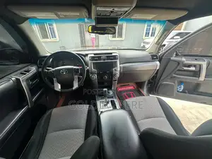 Toyota 4-Runner 2019 Black