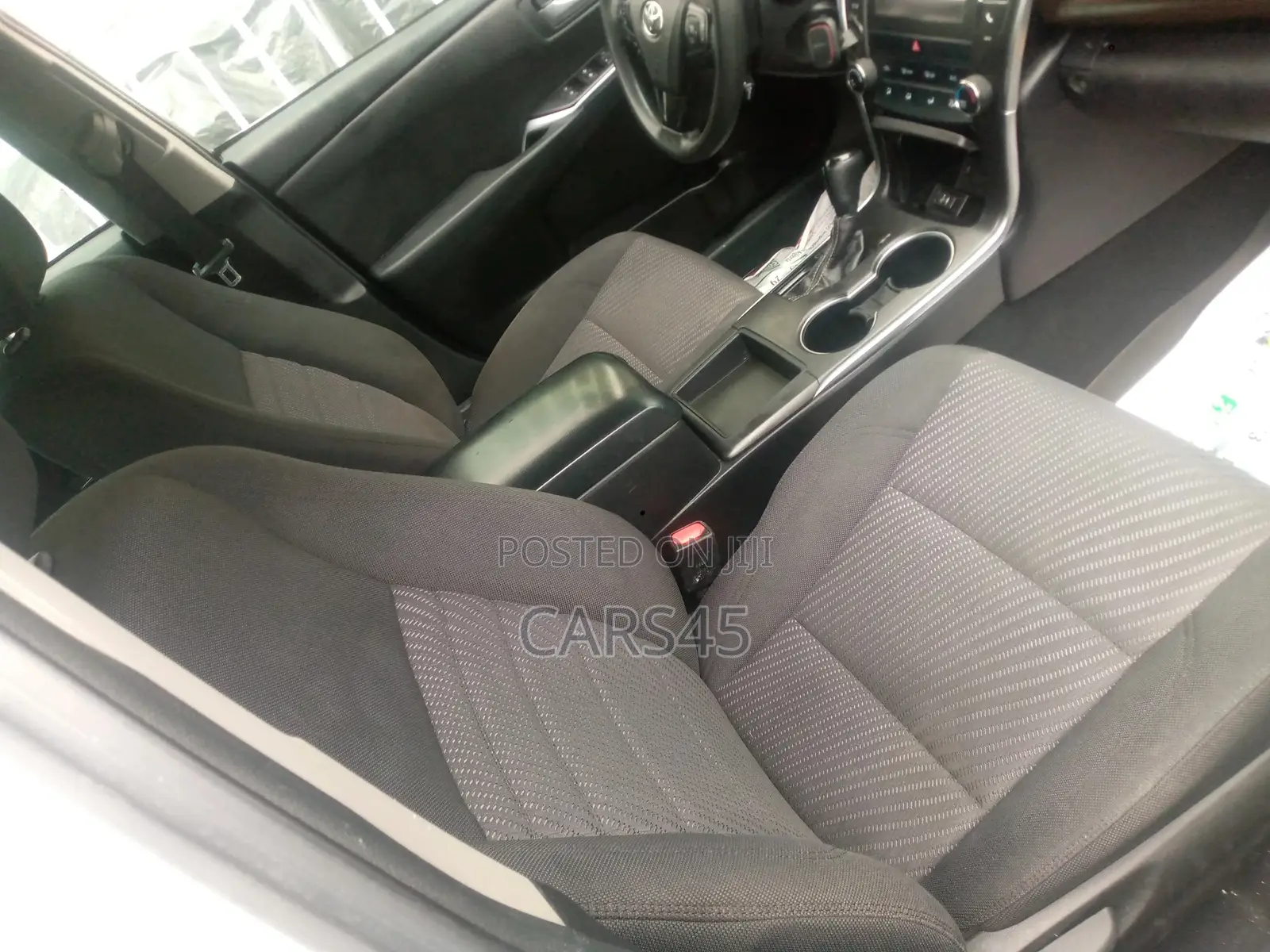 Toyota Camry 2017 Silver