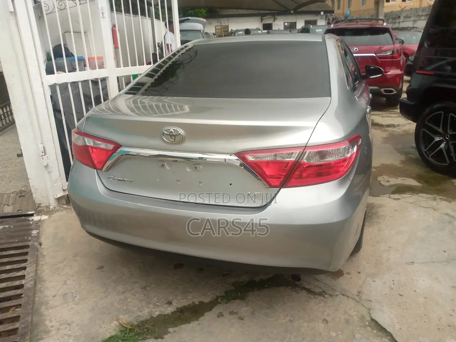 Toyota Camry 2017 Silver