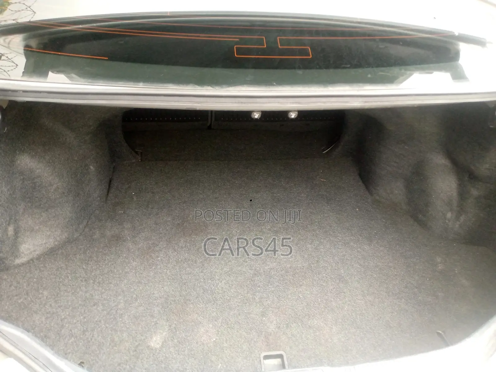 Toyota Camry 2017 Silver