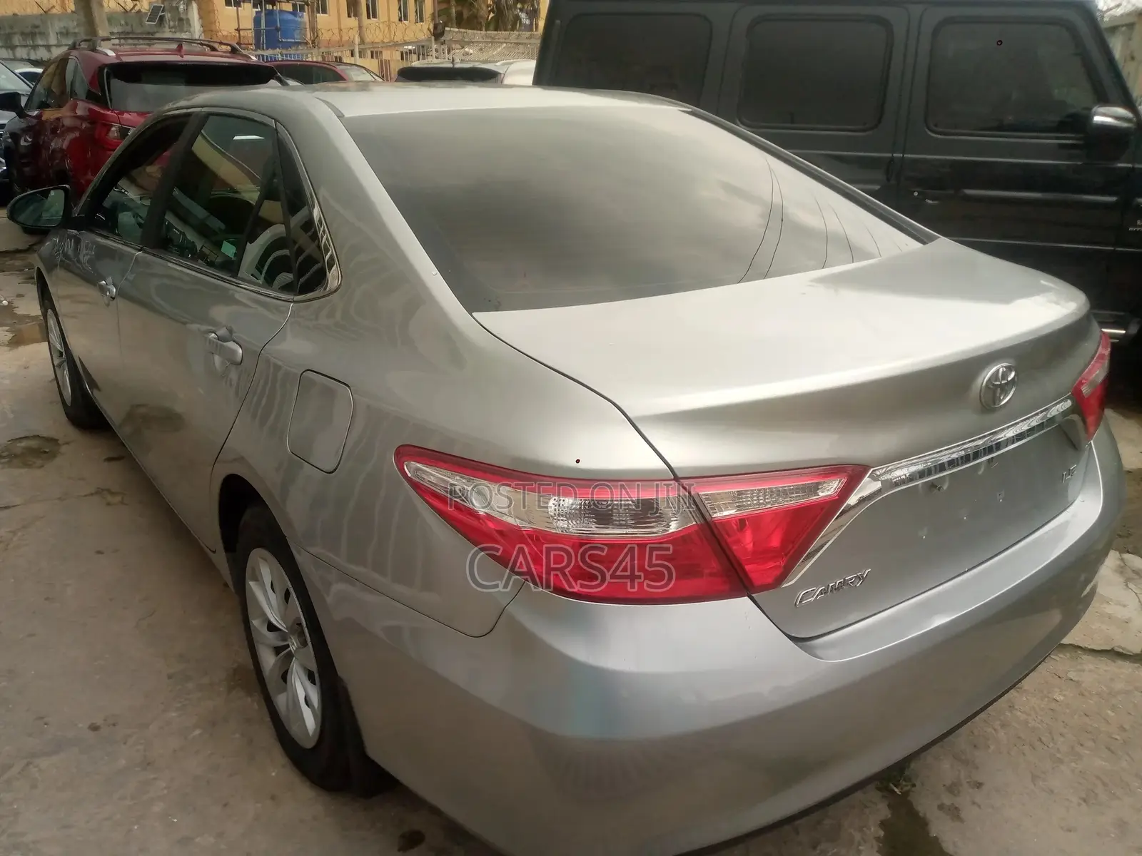 Toyota Camry 2017 Silver