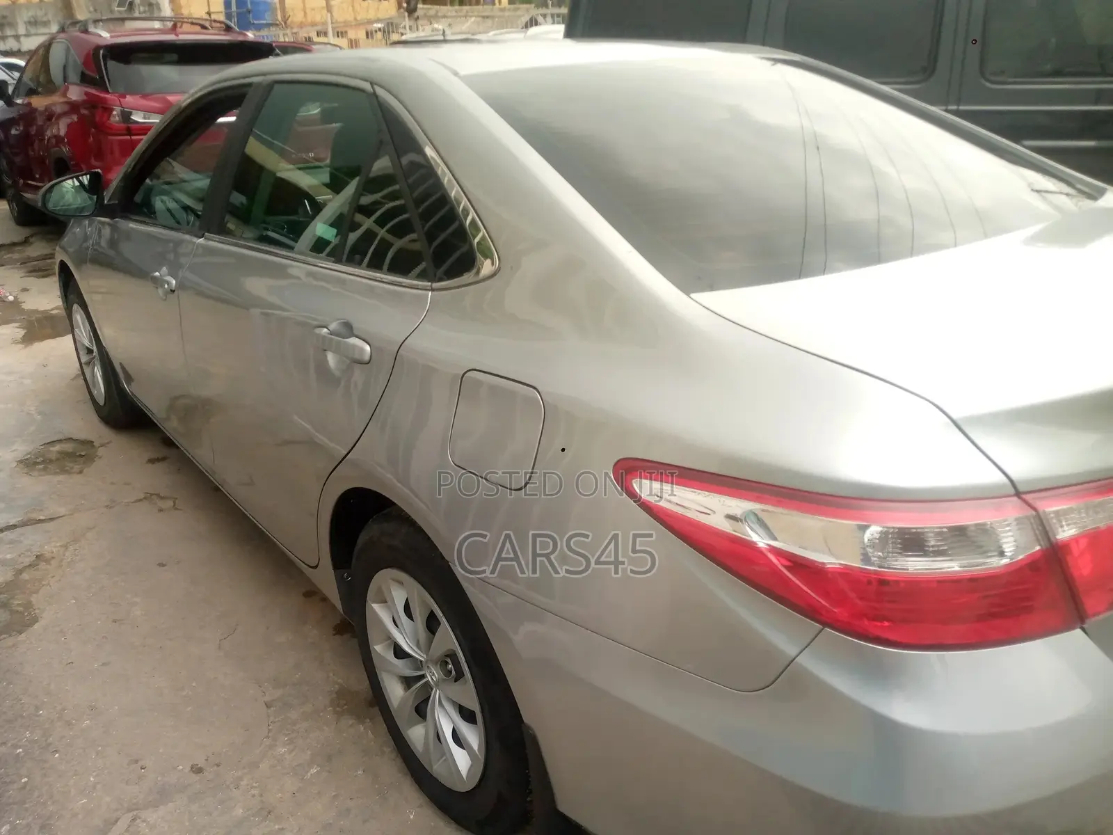 Toyota Camry 2017 Silver