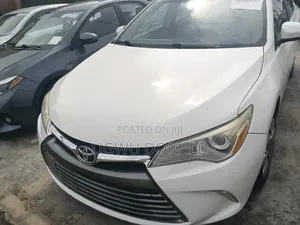 Toyota Camry 2015 White