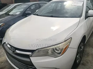 Toyota Camry 2015 White
