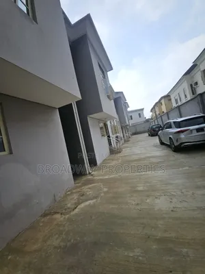 4bdrm Duplex in Magodo Phase1 for rent