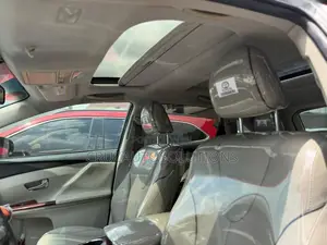 Toyota Venza 2010 Silver