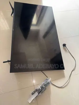 Hisence Smart Tv 55 Inches