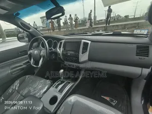 Toyota Tacoma Double Cab 4x4 4.0L V6 5-Speed Automatic 2013 Blue