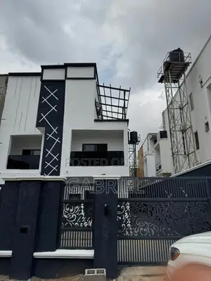 4bdrm Duplex in Life Camp for rent