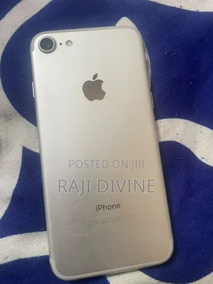 Apple iPhone 7 32 GB Silver