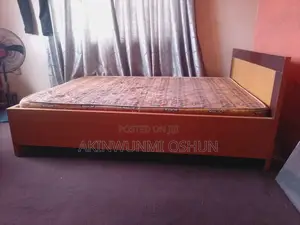 Bed With 6ft X 4.5ft X 8ins Mattress