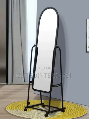 Quality Mirror With Wheels