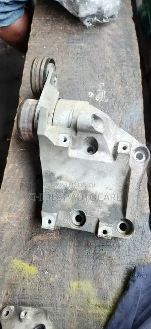 Belt Adjuster for Honda or Acura 2004,2005,2006,2007 Models Direct