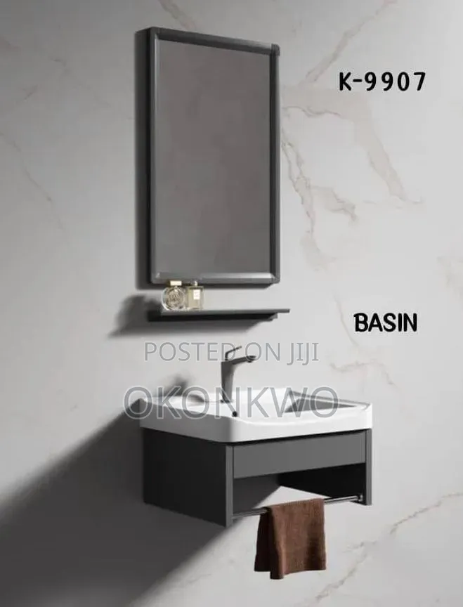 Cabinet Set