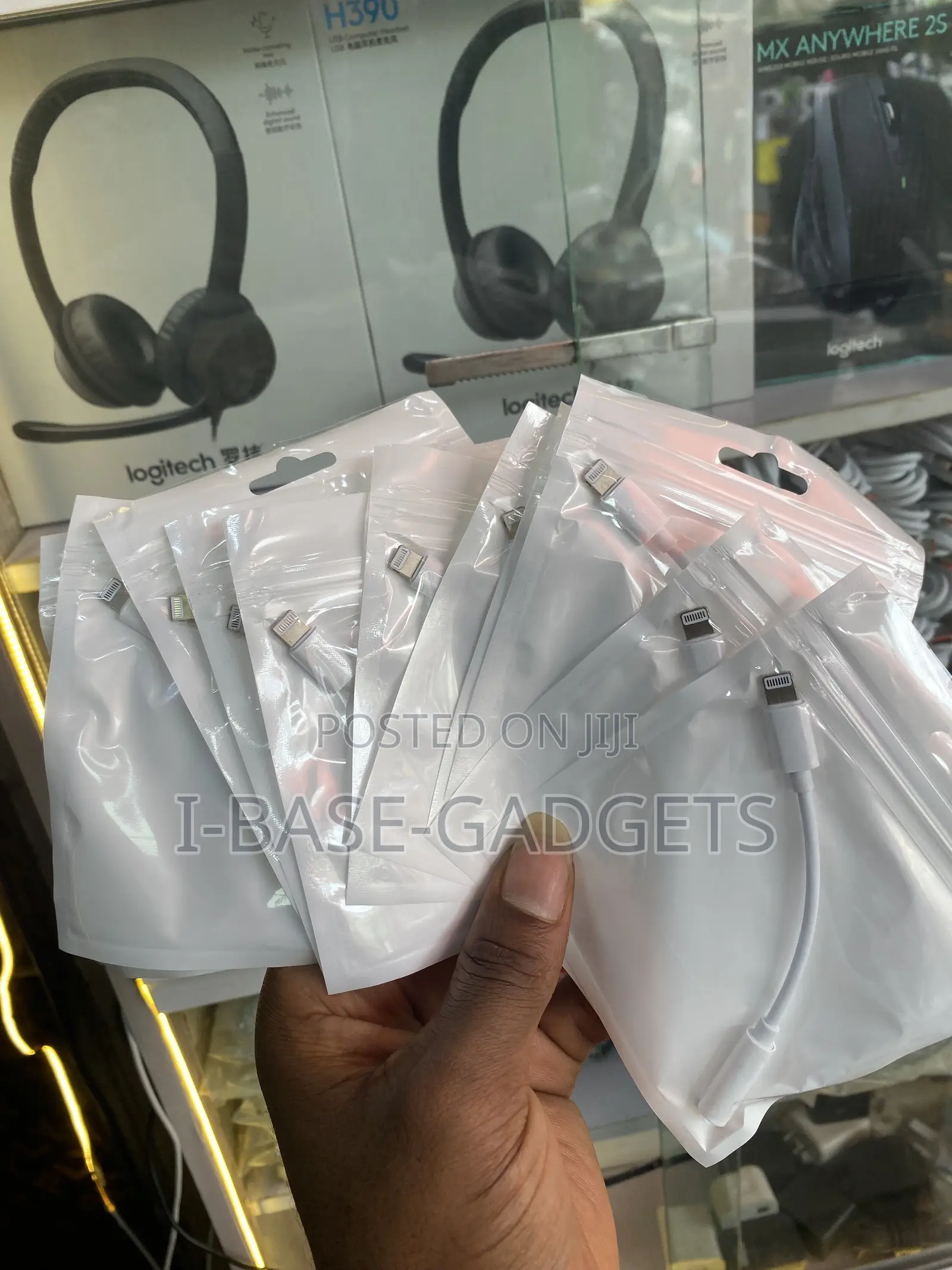 Lightning Jack Connector