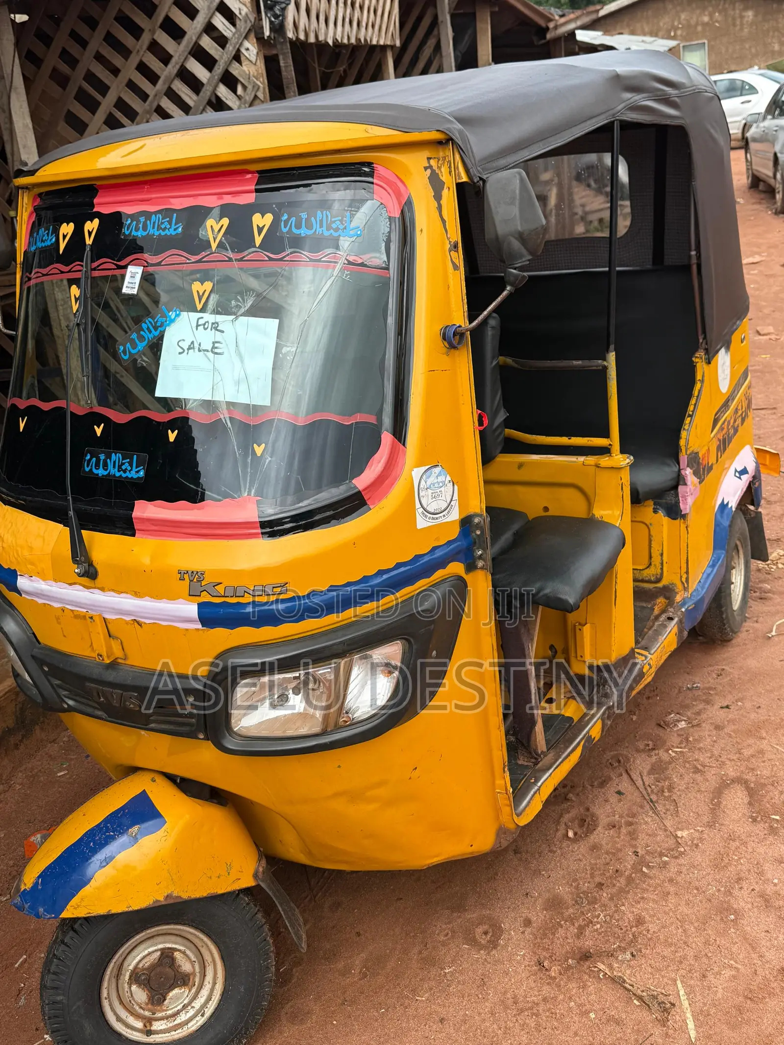 TVS King Deluxe Plus iTouch Start 2022 Yellow