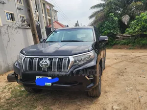 Toyota Land Cruiser Prado 2013 Black