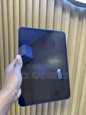 Apple iPad (2025) 128 GB Blue