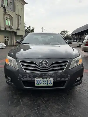 Toyota Camry 2010 Gray