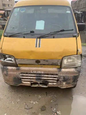 Suzuki Every 2010 Yellow