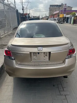 Honda Accord 2009 Gold