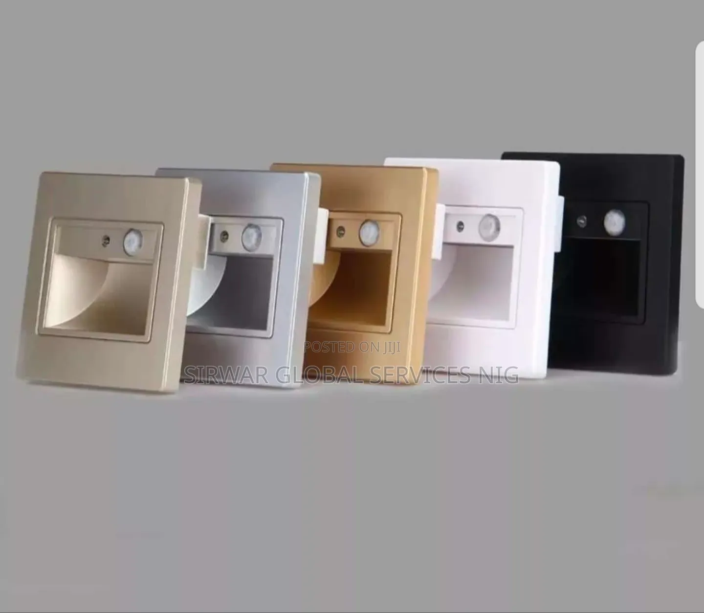 Sensor Step Light Available